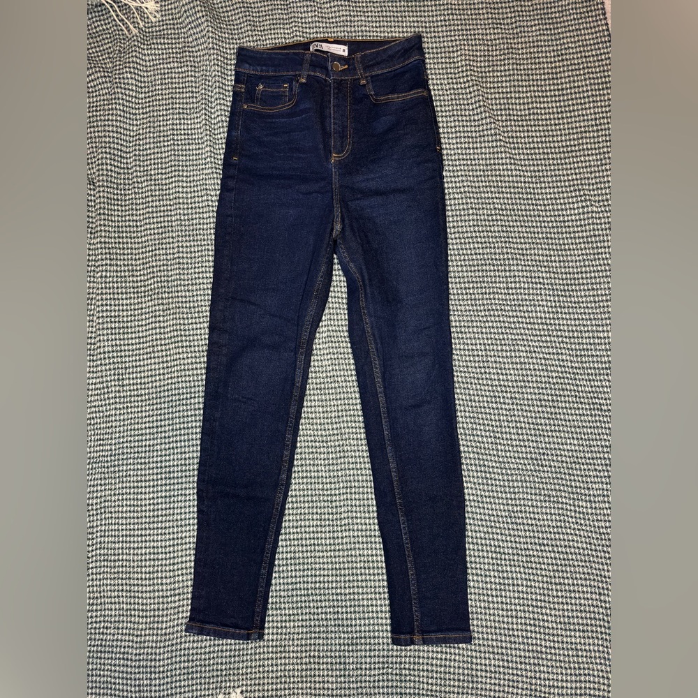 Zara High Waisted Dark Wash Jeans